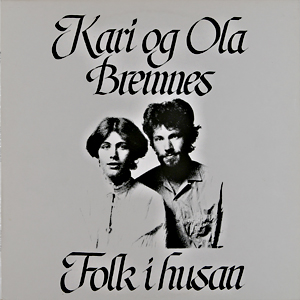 Kari Bremnes debuterte på plate i 1980 sammen med sin bror Ola med ''Folk i Husan''