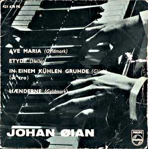 Johan Øian laget melodier til kjente sanger som «Helene Harefrøken», «Nøtteliten» og «Noen barn er brune», men han fikk også tid til å spille piano på plate, slik som på EP-ene «Ave Maria» fra 50-tallet og ''Johan Øian spiller julesanger'' (1963)
