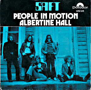 Singlen «People In Motion»/«Albertine Hall» vant over Slade på ''Europatoppen'' i England høsten 1971.